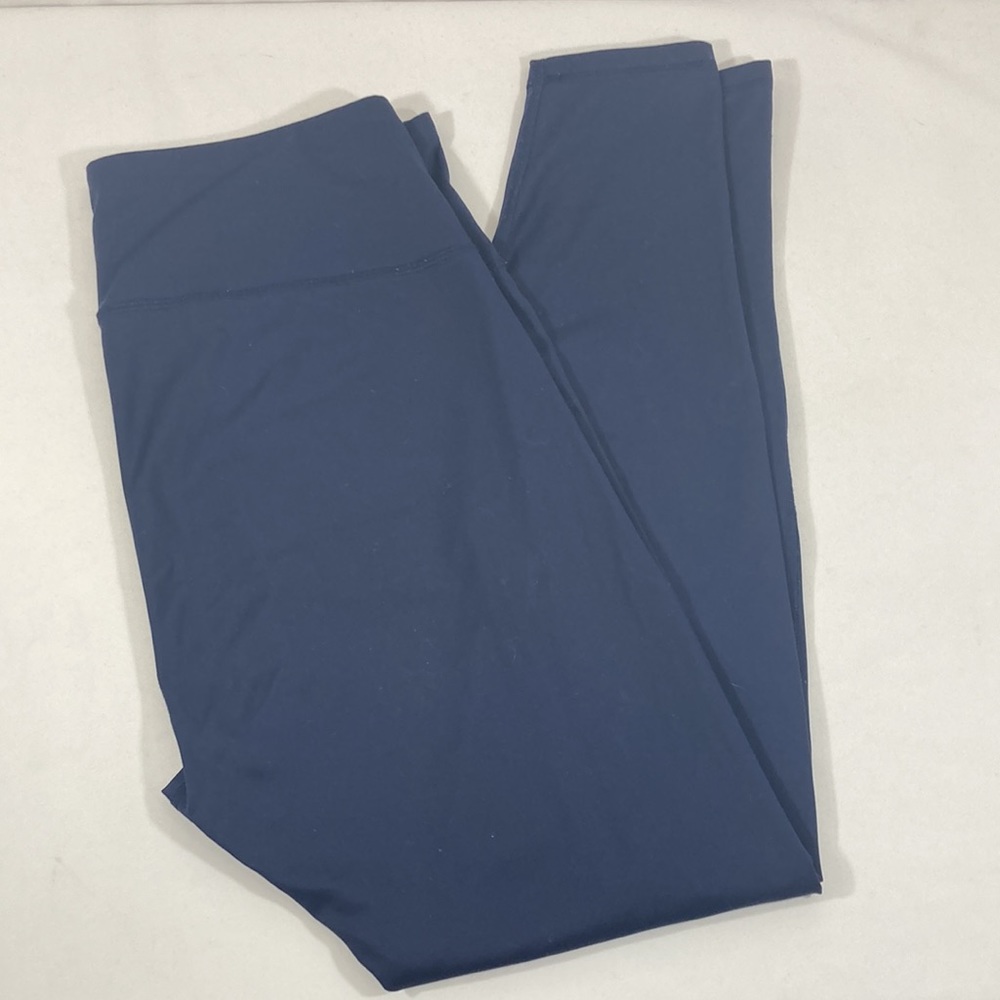 All In Motion navy blue leggings with pocket